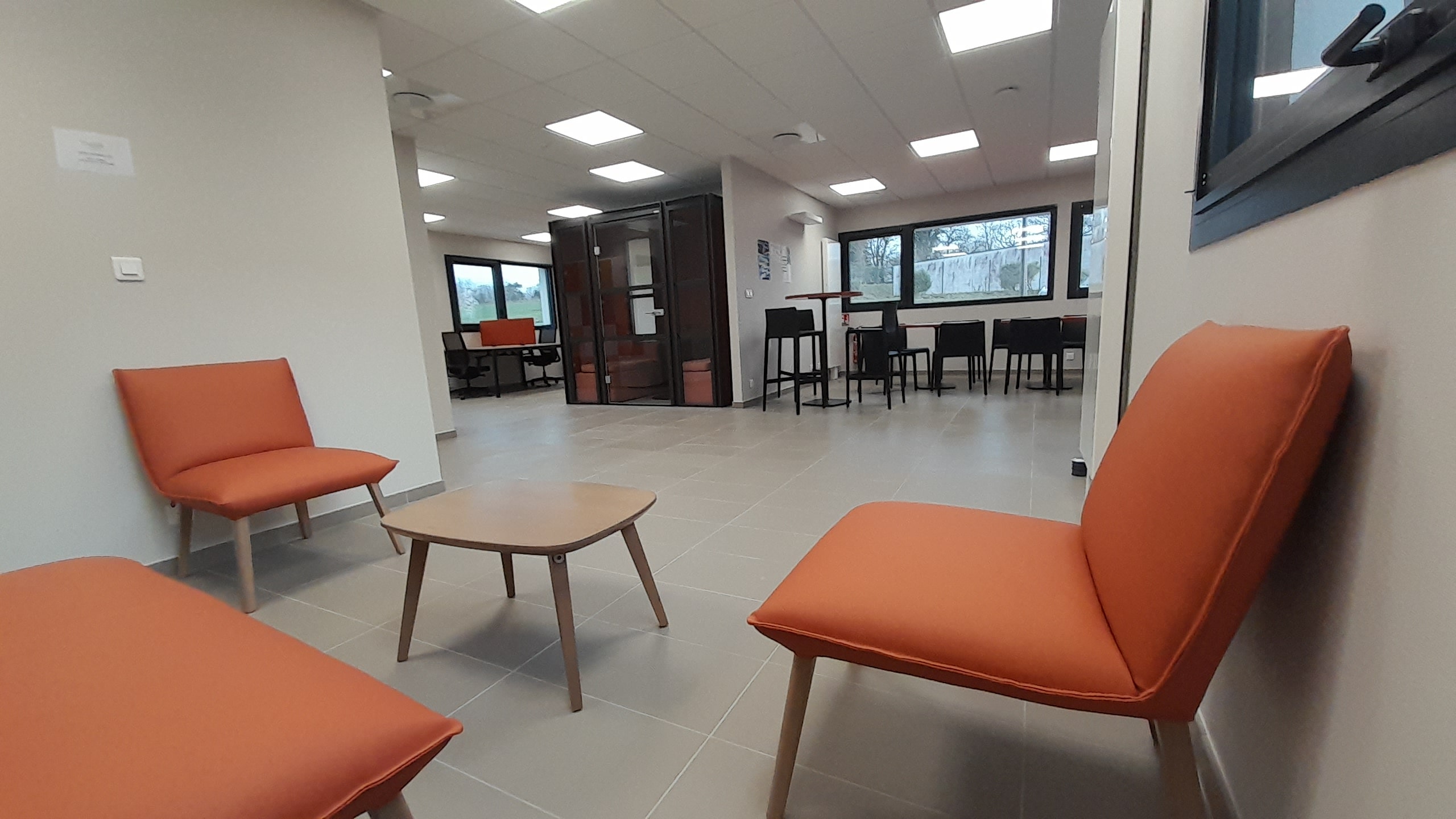 Visuel 10 de l'annonce : Bureaux, ateliers et espace de coworking  à louer - Pépinière d'entreprises Startijenn - Châteaulin