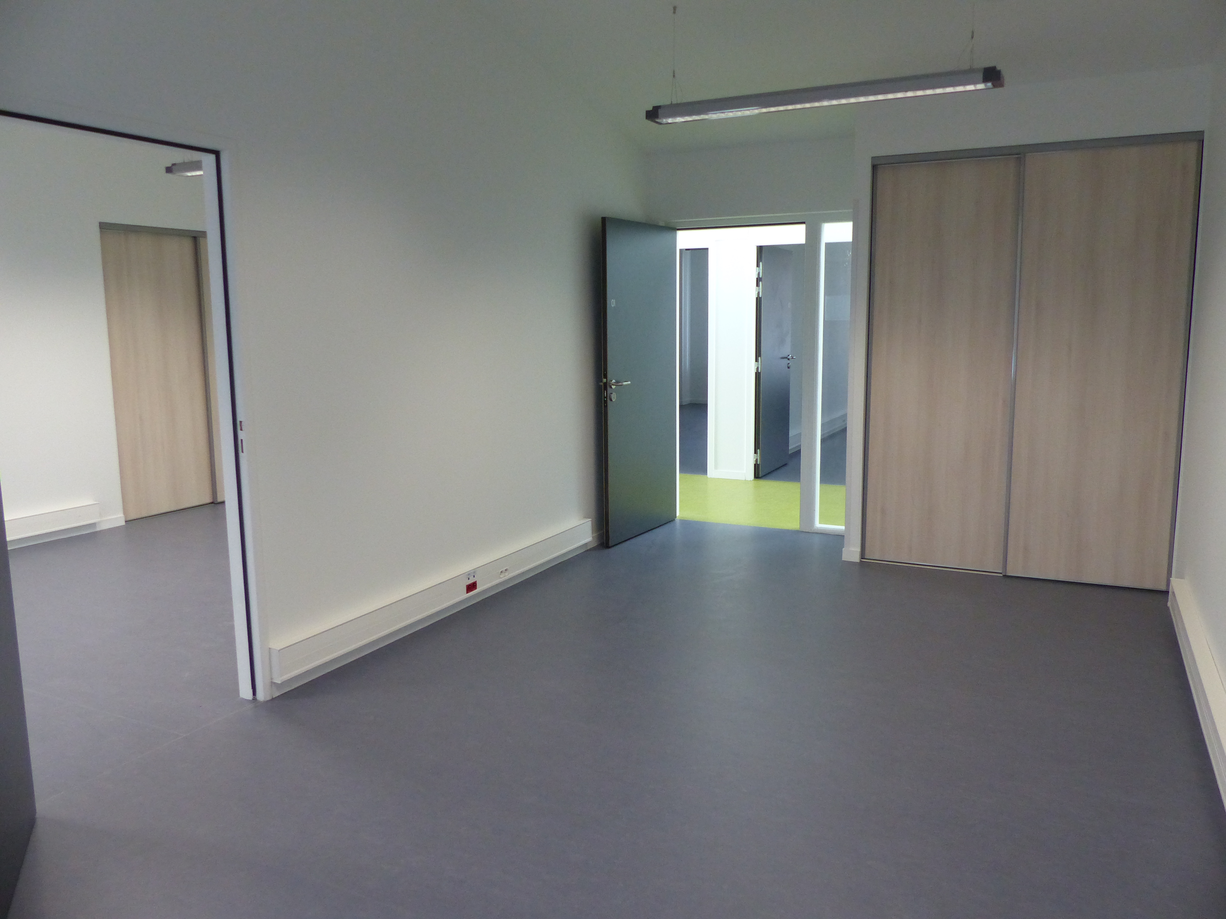 Visuel 5 de l'annonce : Hôtel d'entreprises Parcou - Ploudaniel - Bureaux 20 m²