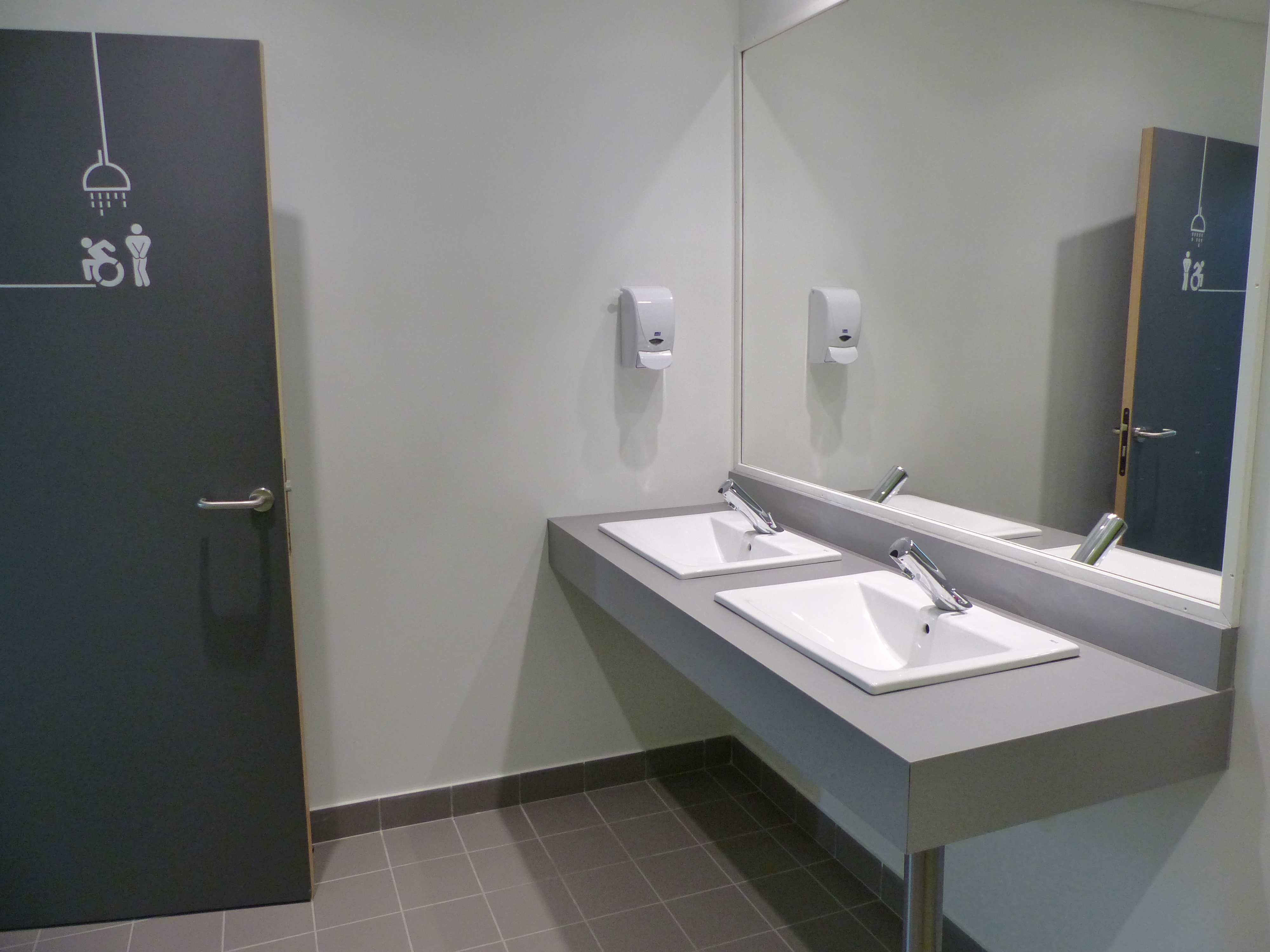 Visuel 4 de l'annonce : Hôtel d'entreprises Parcou - Ploudaniel - Bureaux 20 m²